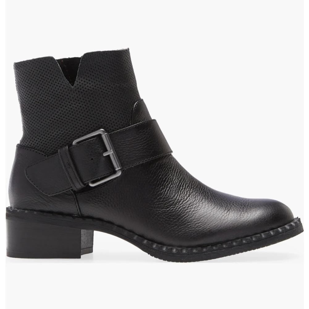 Gentle Souls by Kenneth Cole Women’s Black Benton Slit Moto Bootie